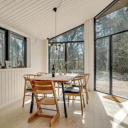 Beautiful In With Kitchen *